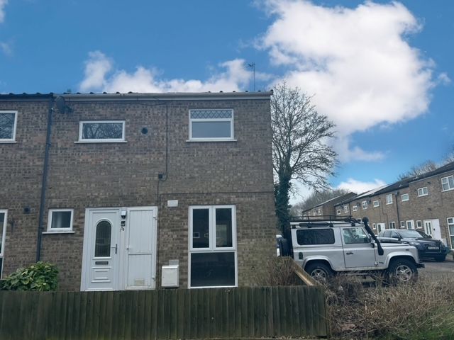 Property photo 1 of 8 Front