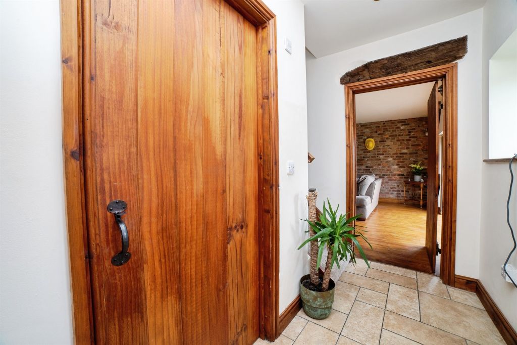 Property photo 2 of 30