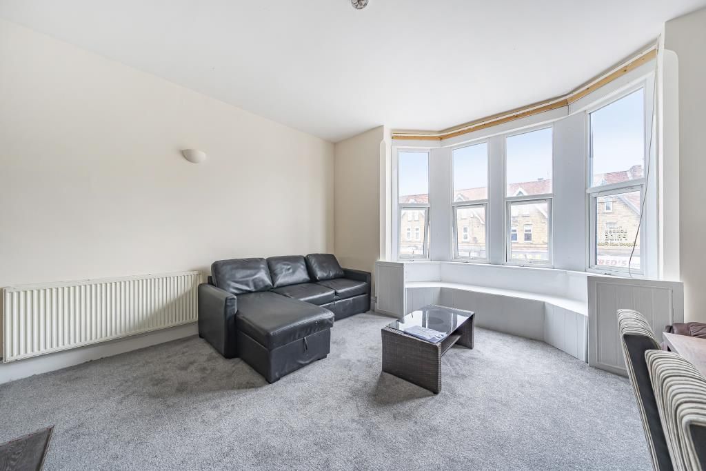 Property photo 2 of 20 Lounge