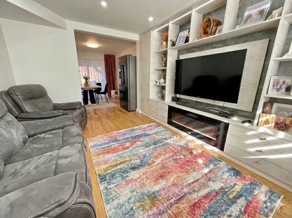 Property photo 3 of 15 4881523