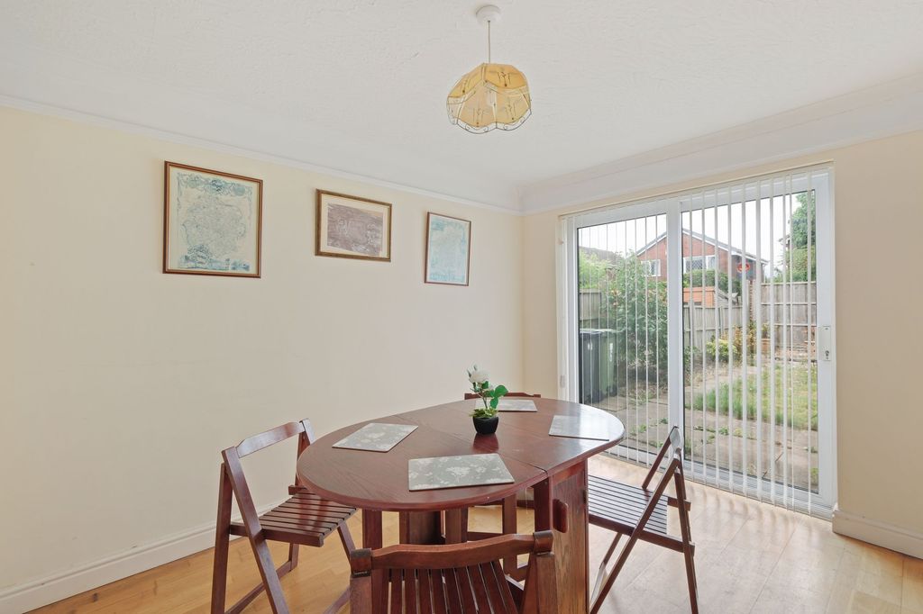 Property photo 3 of 13