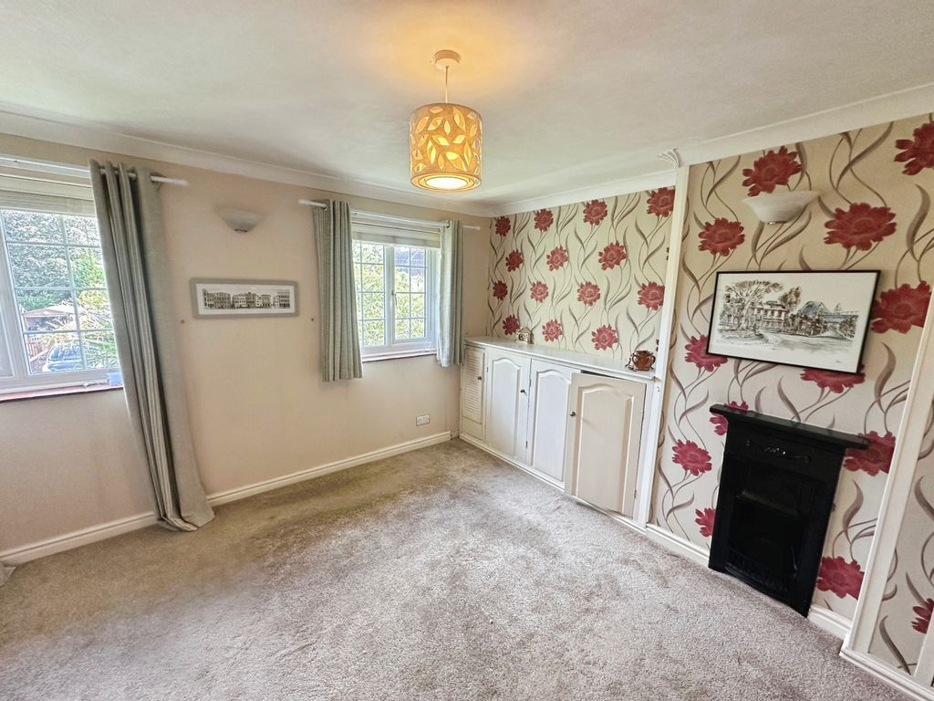 Property photo 3 of 13 Image