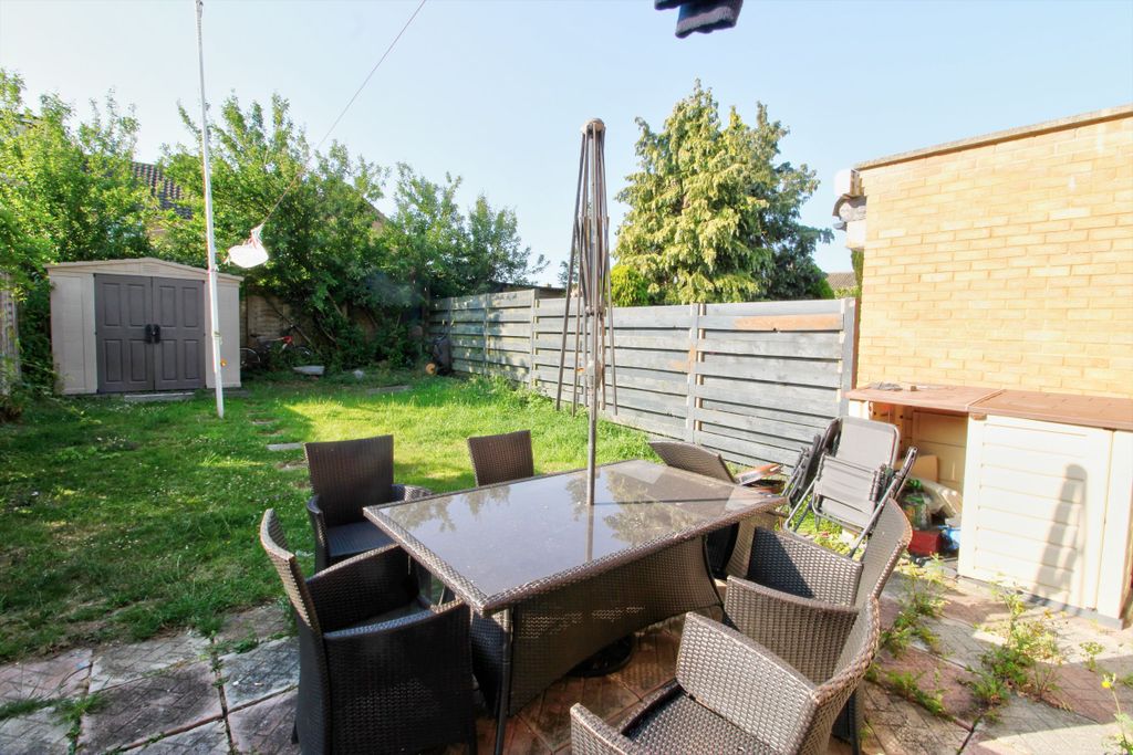 Property photo 3 of 18