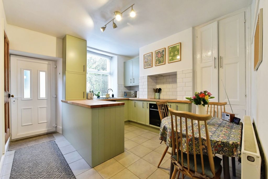 Property photo 2 of 17 Pbox-Img.Jpg