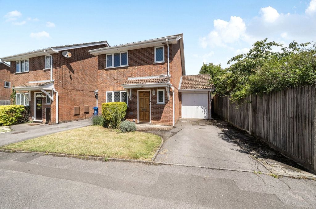 Property photo 1 of 21 1467605-19-6A281d...