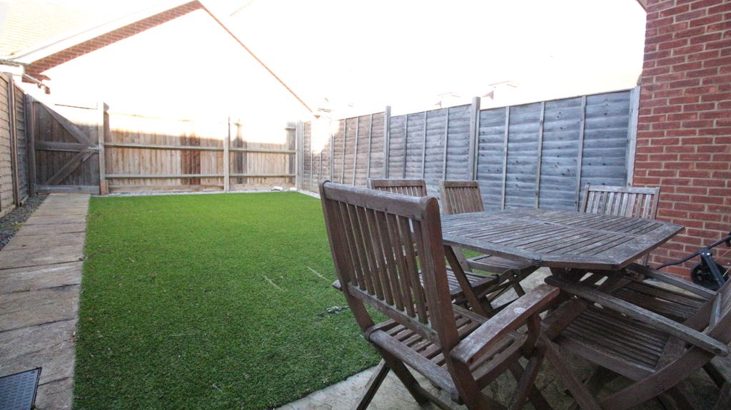 Property photo 3 of 5