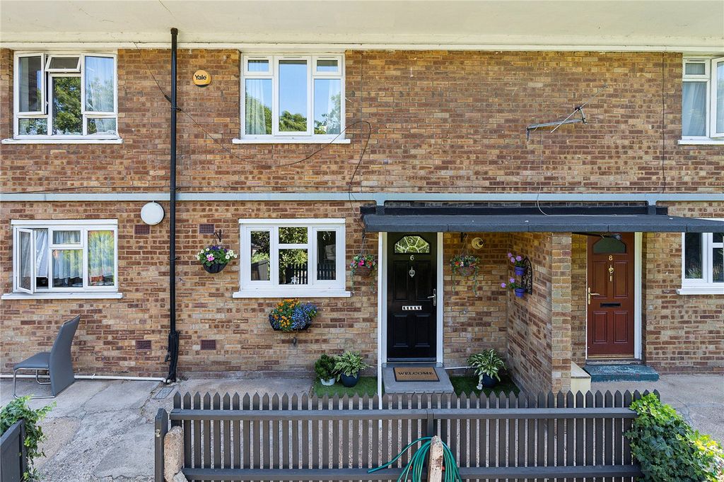 Property photo 1 of 13 Front