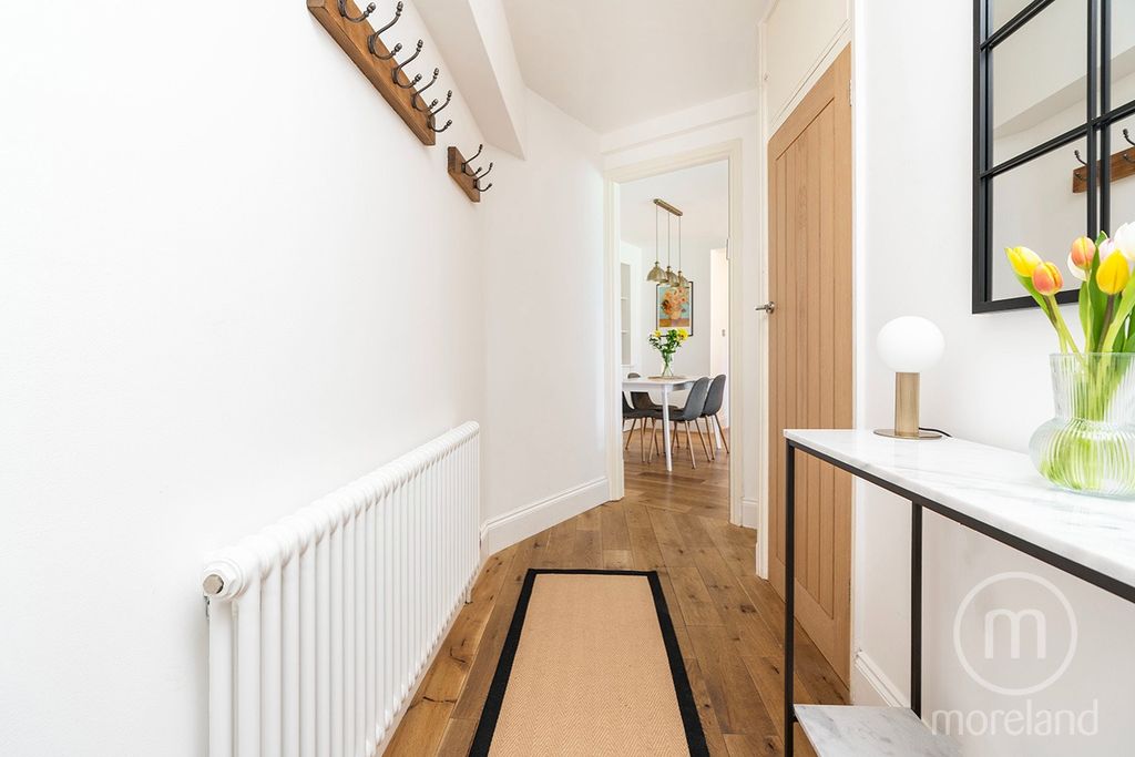 Property photo 3 of 11 5131495