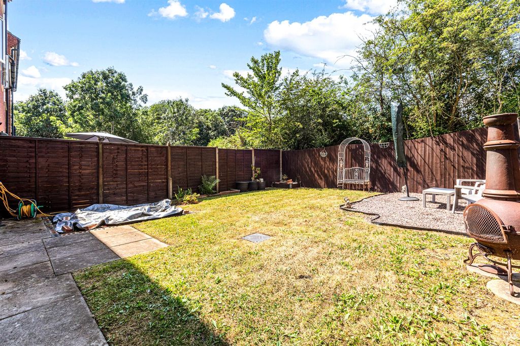 Property photo 3 of 26 Outside