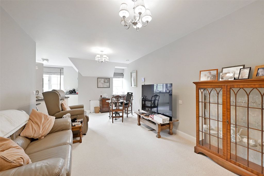 Property photo 2 of 15 Picture No. 02