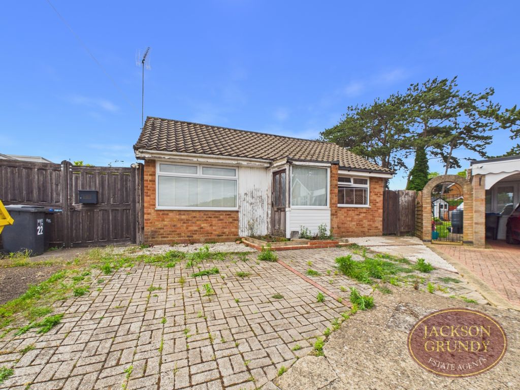 Property photo 1 of 14 Lindale Close