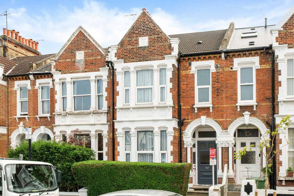 Property photo 1 of 6 1439662-1-69De70A...