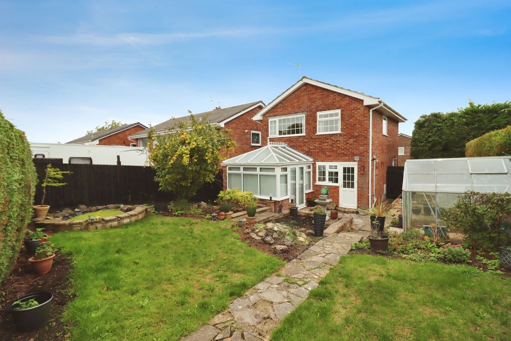 Property photo 2 of 17