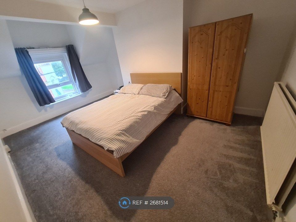 Property photo 1 of 6 Bedroom 1