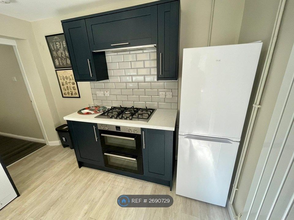 Property photo 2 of 30