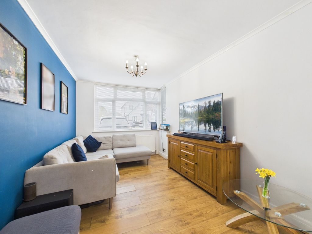 Property photo 3 of 25 5016874