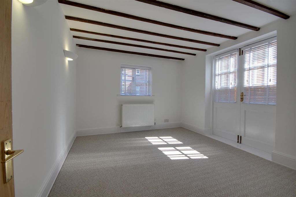 Property photo 3 of 12 Bedroom 2