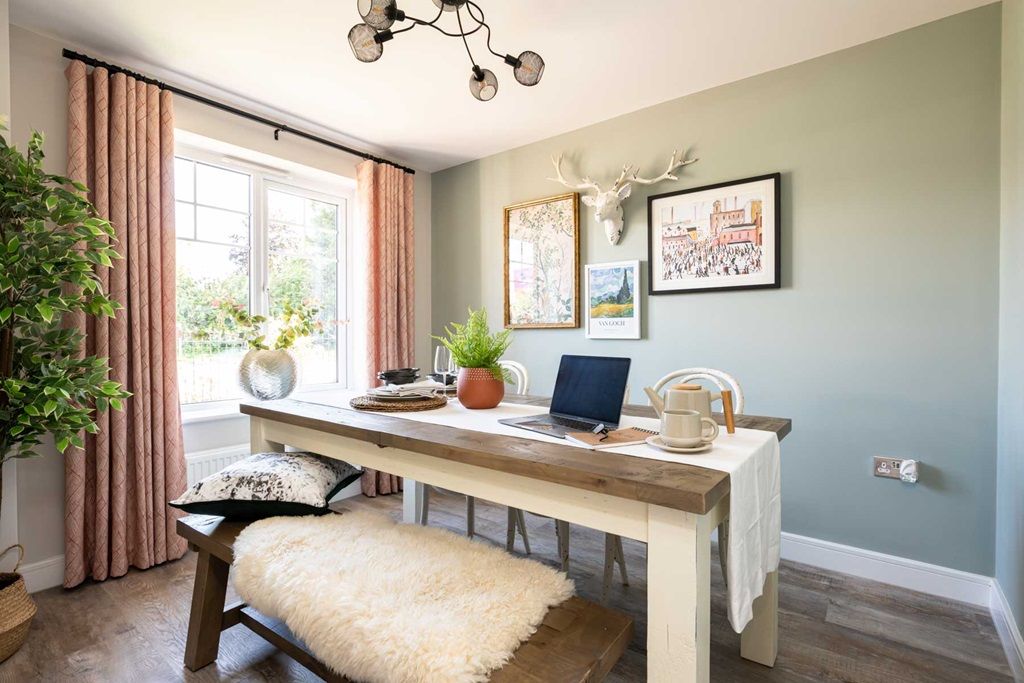 Property photo 2 of 11 Separate Dedicated Dining Space