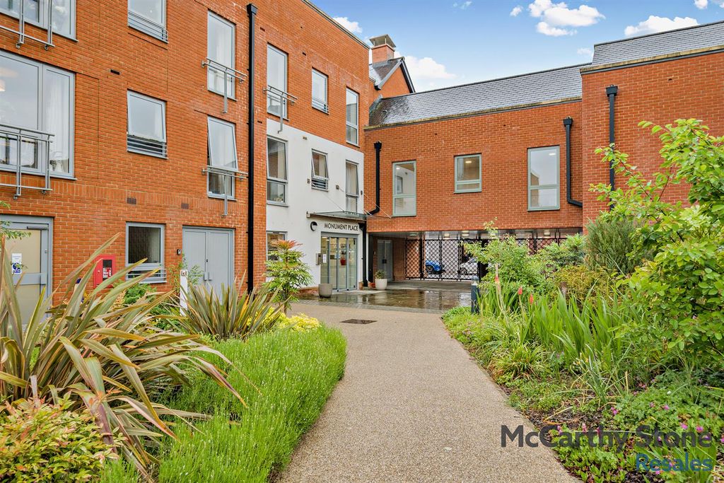 Property photo 1 of 14 8649354-Exterior01-800.Jpg