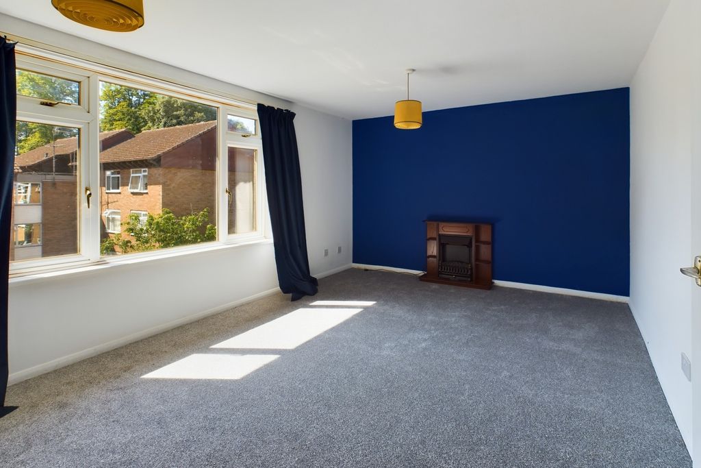 Property photo 3 of 7 Cam02545G0-Pr0027-Still005