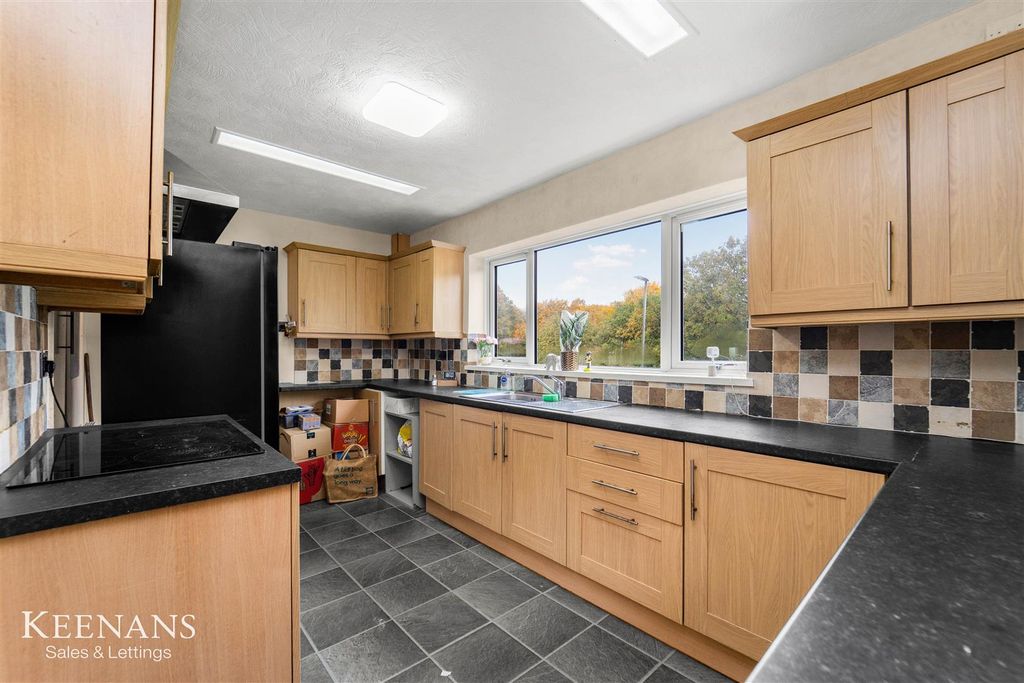 Property photo 3 of 24 3.Jpg