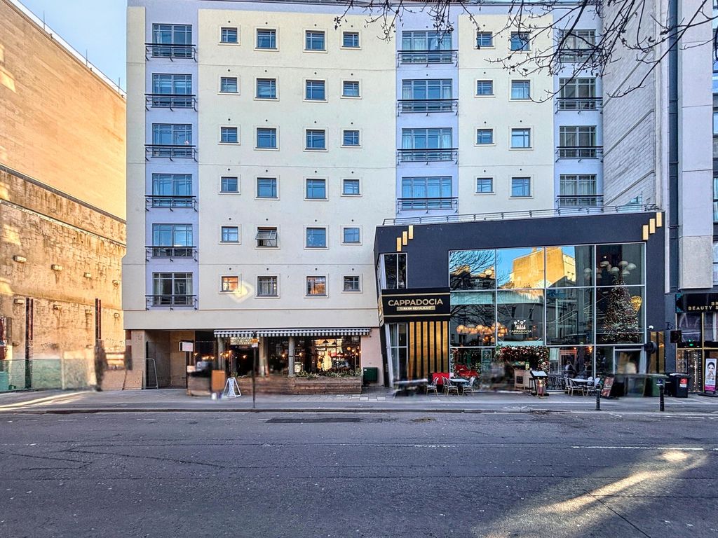 Property photo 1 of 17 Df6d1E82-Cf3F-480A-9127-Ebaa3A82c7A3.Jpeg