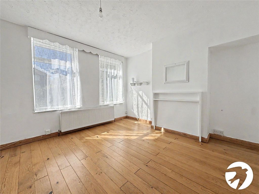 Property photo 2 of 10 Picture No. 43
