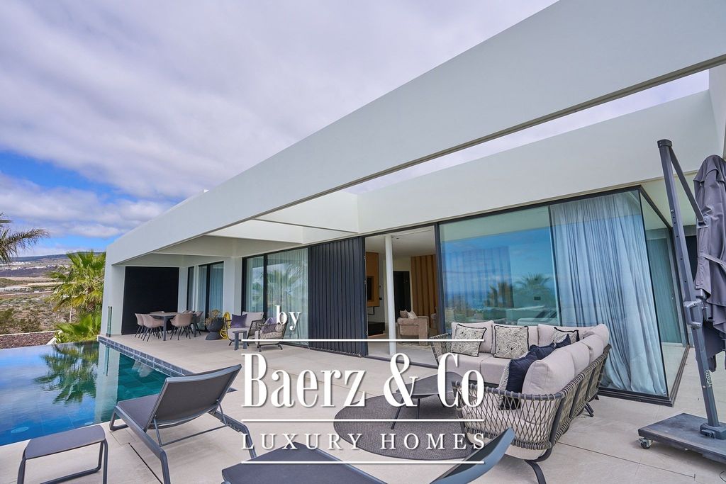 Property photo 2 of 49