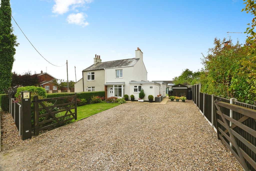 Property photo 1 of 17 Photo