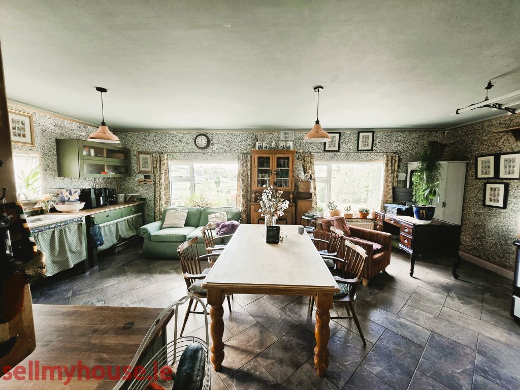 Property photo 3 of 6