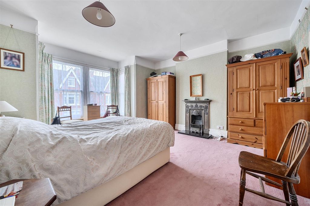 Additional image 11 of 6 bed semi-detached house for saleSt. Augustines Road, Bedford MK40