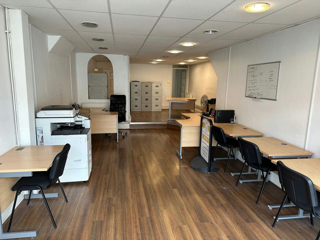 Property photo 2 of 5 6.Jpg