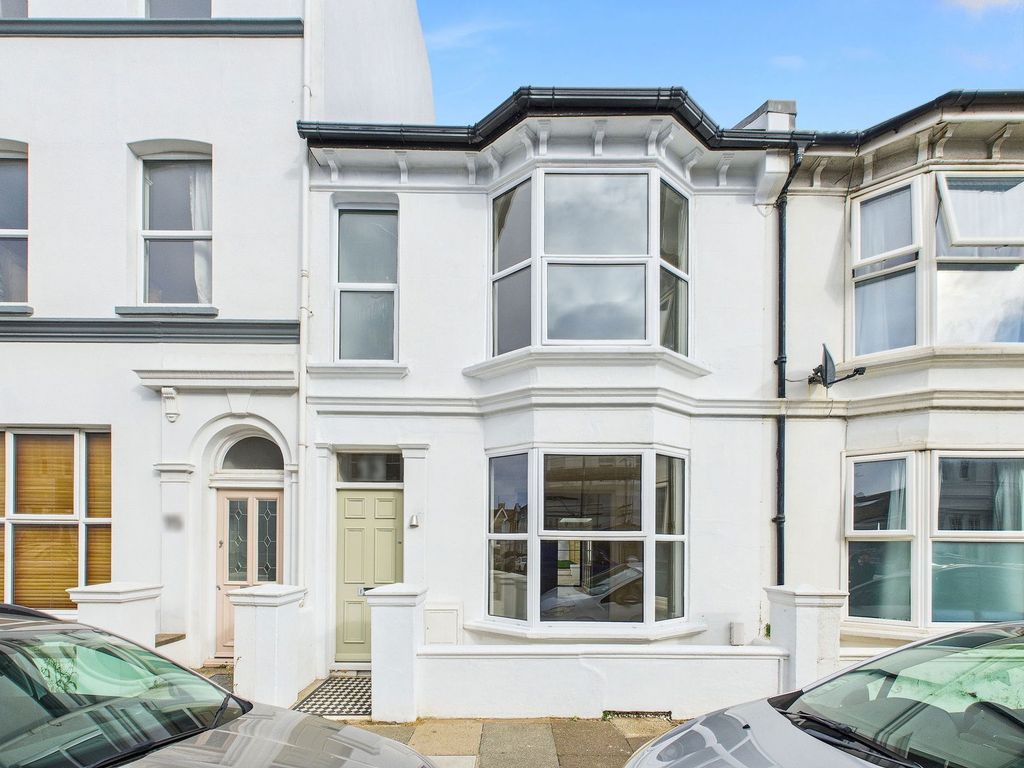 Property photo 1 of 28