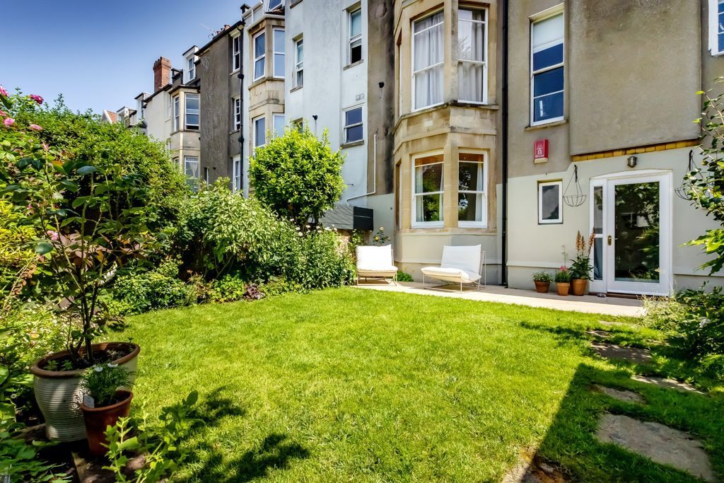 Property photo 1 of 14 Garden