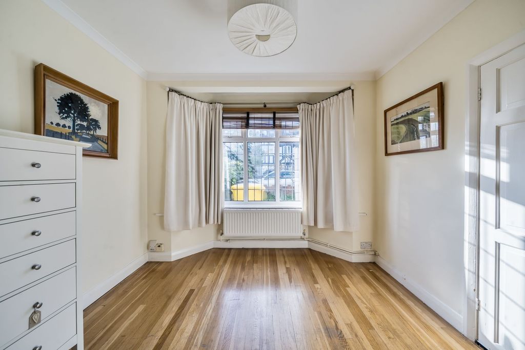 Property photo 3 of 14