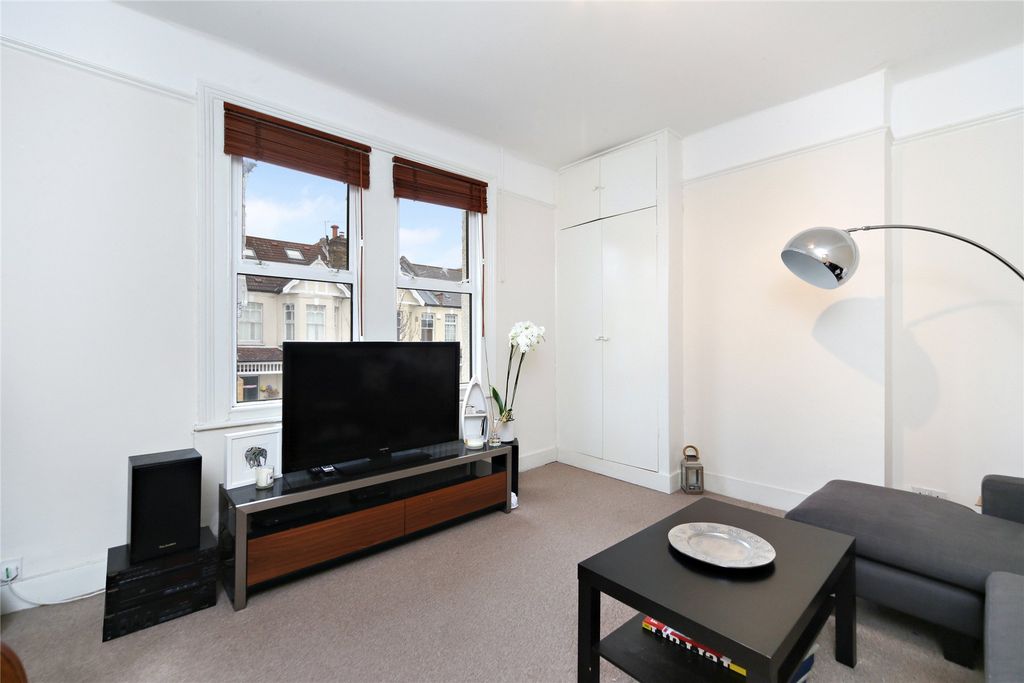 Property photo 2 of 7 Picture No. 04