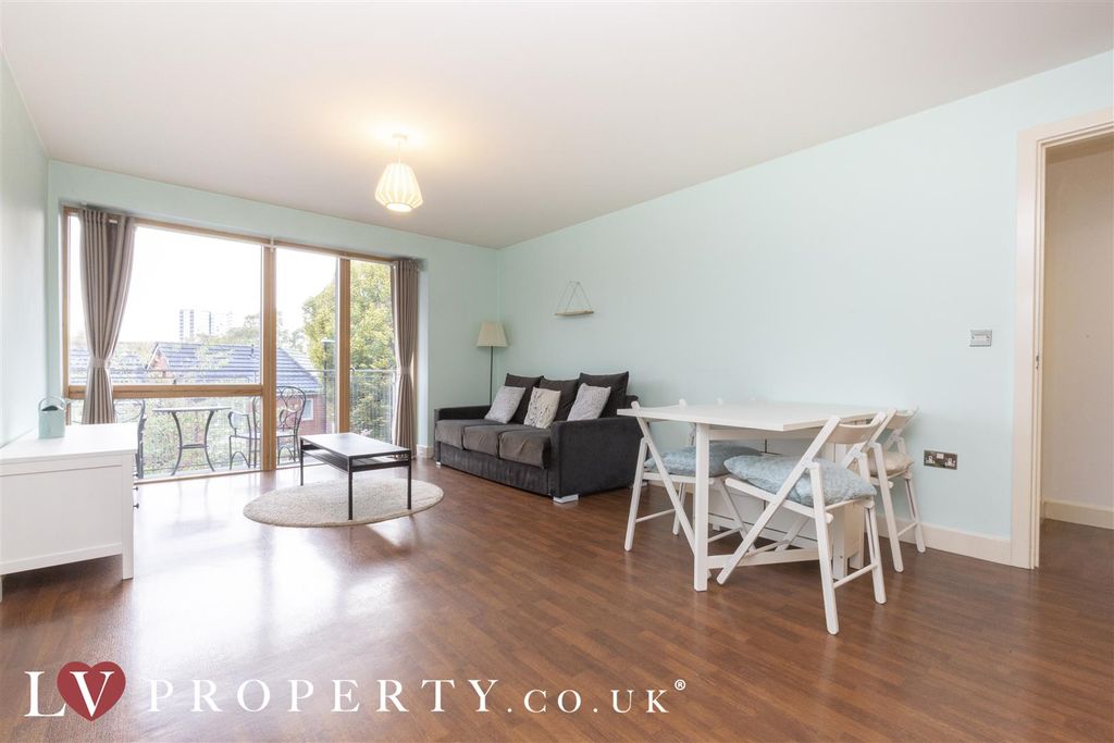 Property photo 2 of 12 N1.Jpg