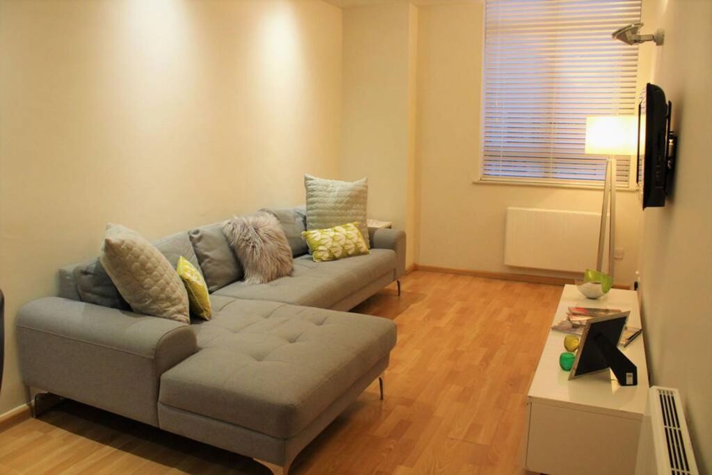 Property photo 2 of 6