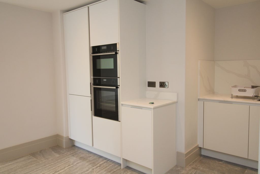 Property photo 3 of 15 Img_5721