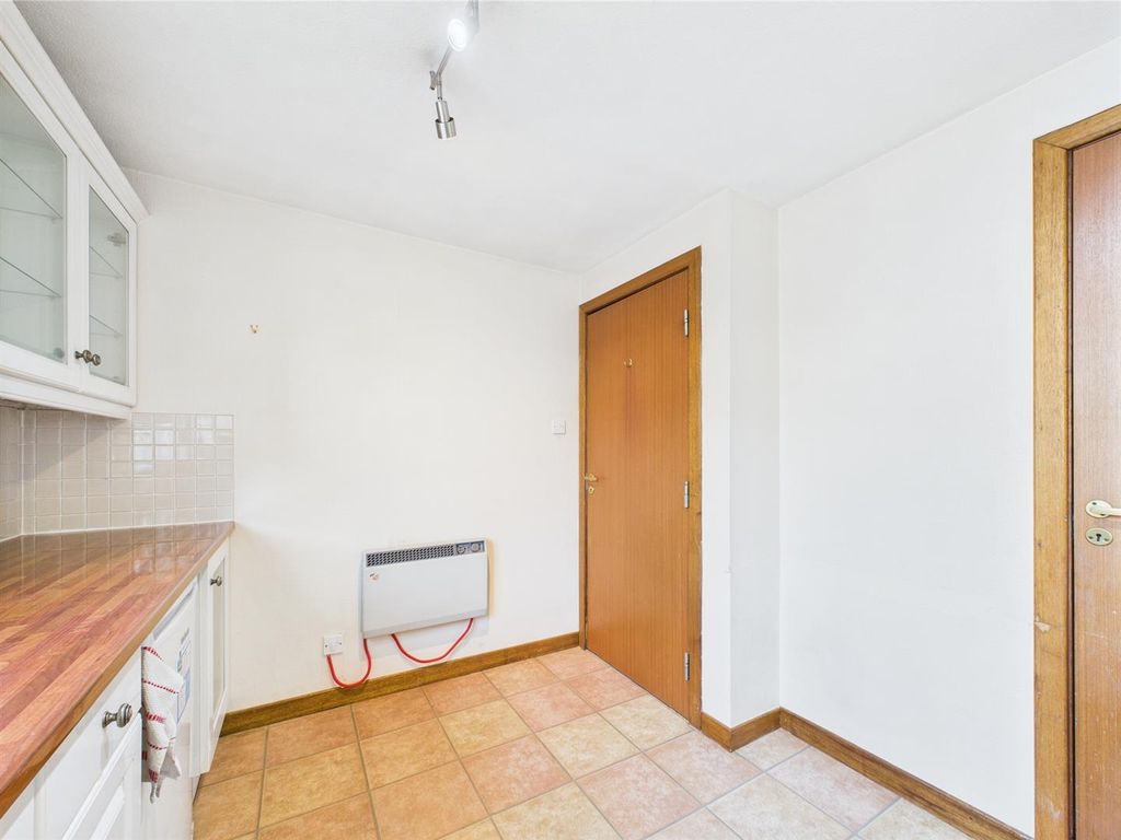 Property photo 2 of 12 Cam01486G0-Pr0706-Still002.Jpg