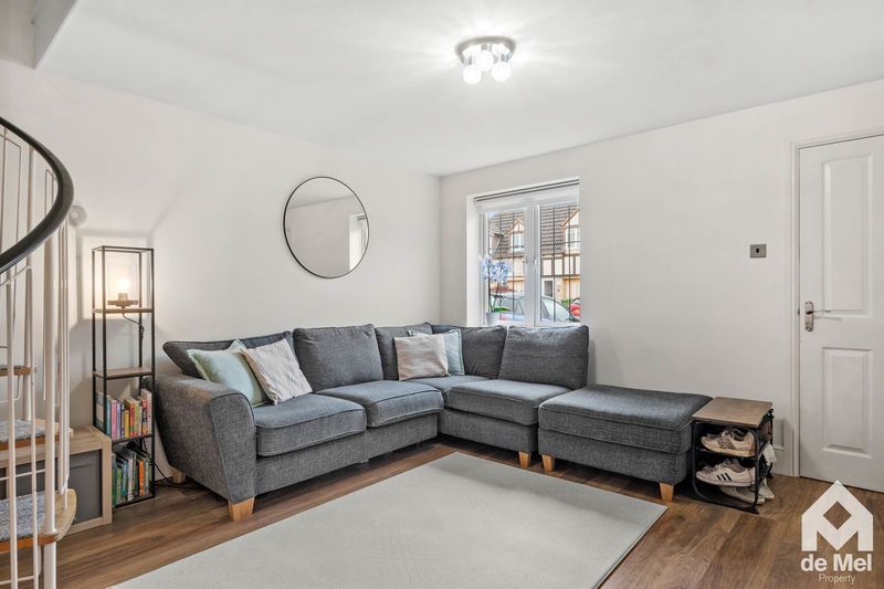 Property photo 3 of 10 Photo 9