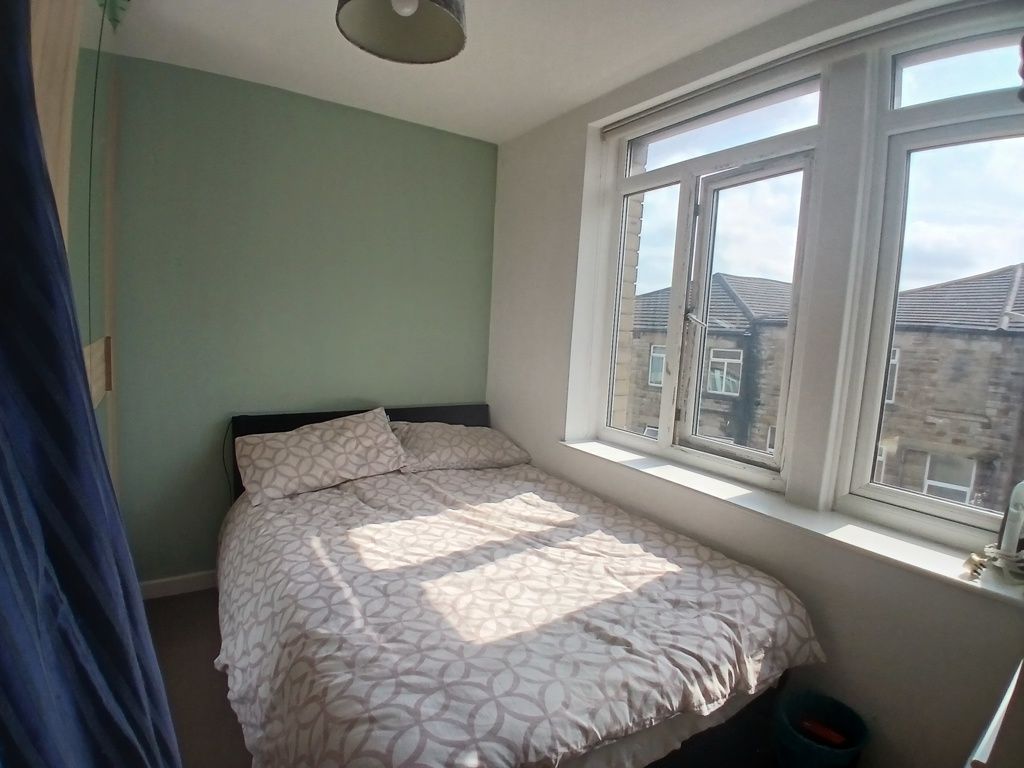 Property photo 3 of 6 Photo 12