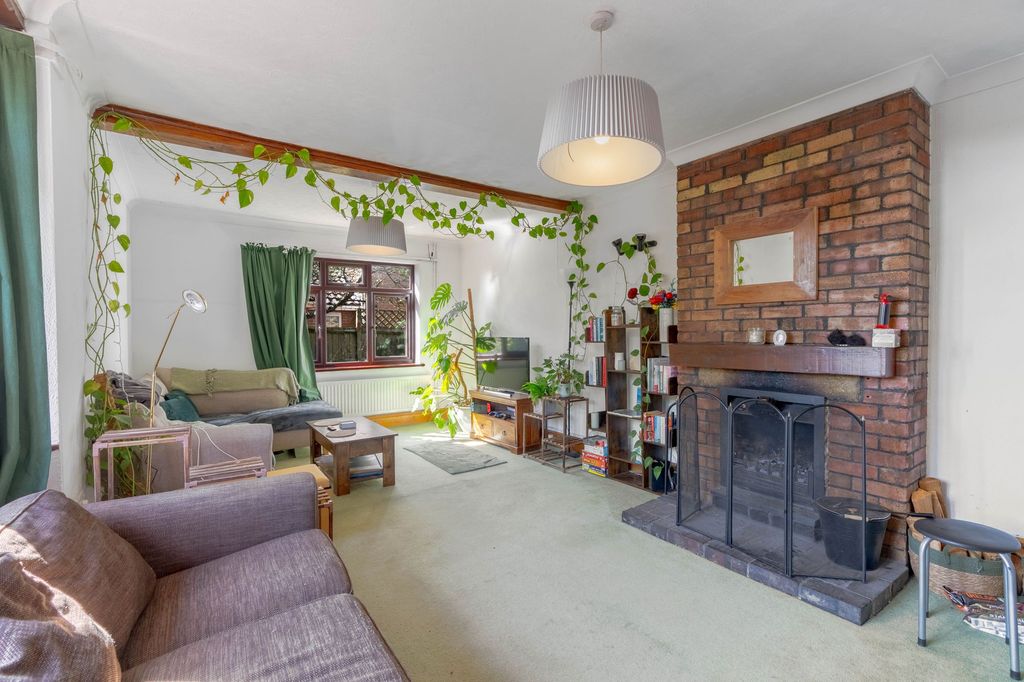 Property photo 2 of 16