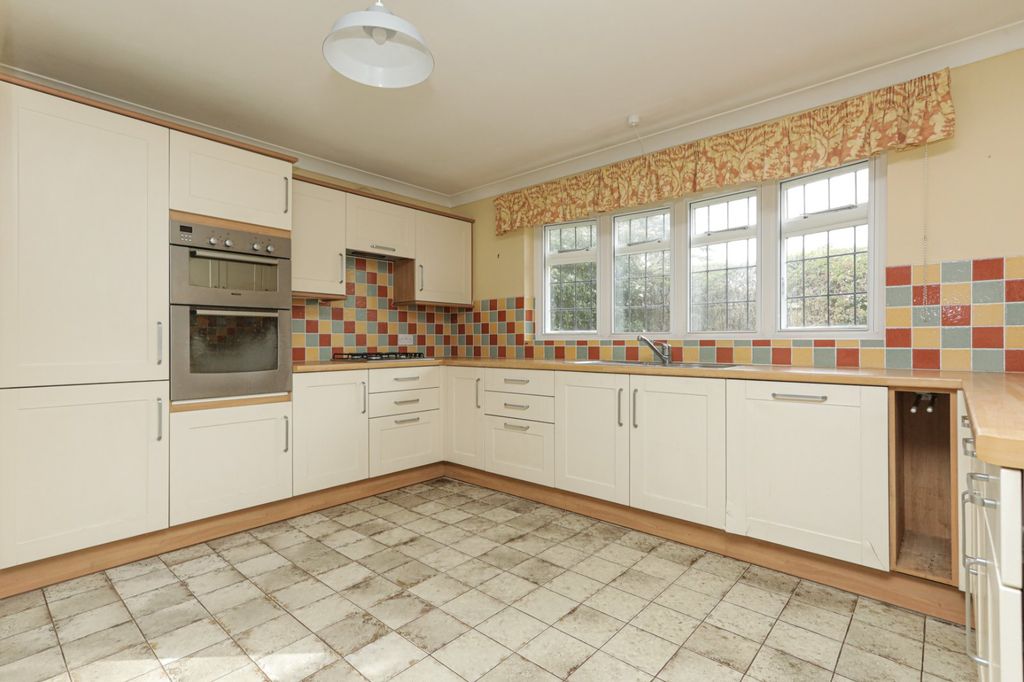 Property photo 2 of 16 Picture 2