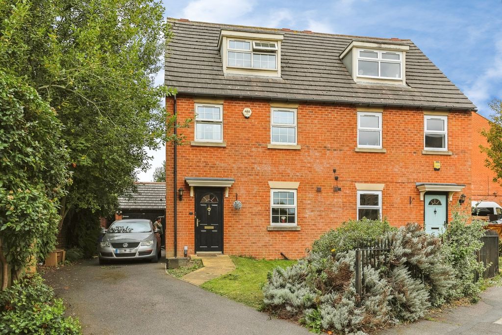 Property photo 1 of 17 Pbox-Img.Jpg