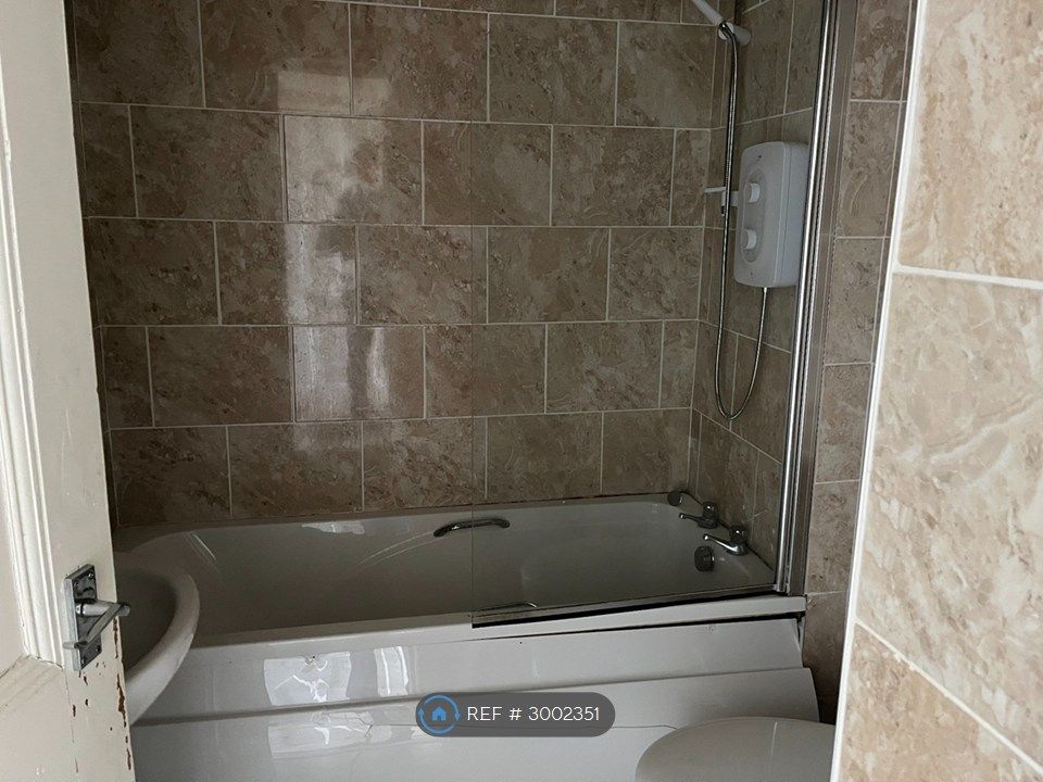 Property photo 3 of 4