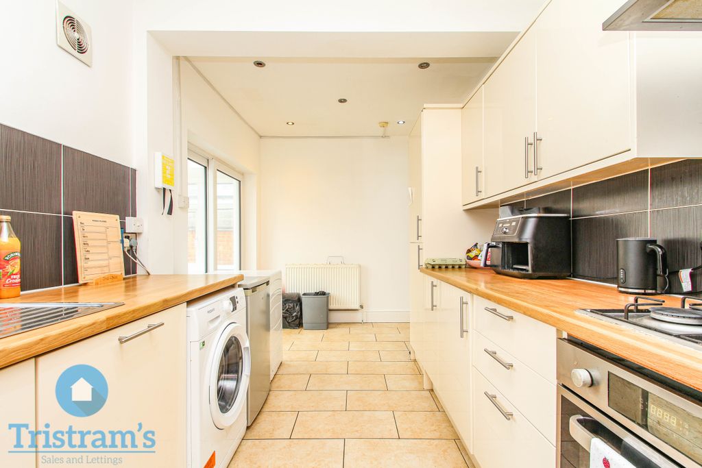 Property photo 3 of 20 Img_0111