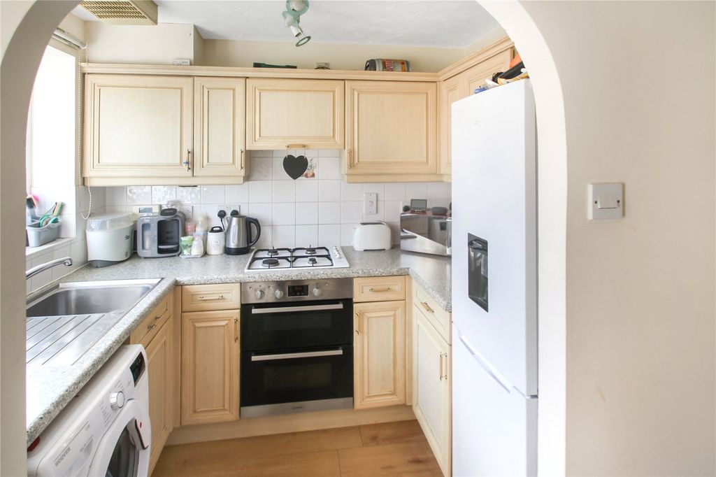 Property photo 2 of 4