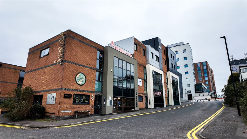 Property photo 2 of 10