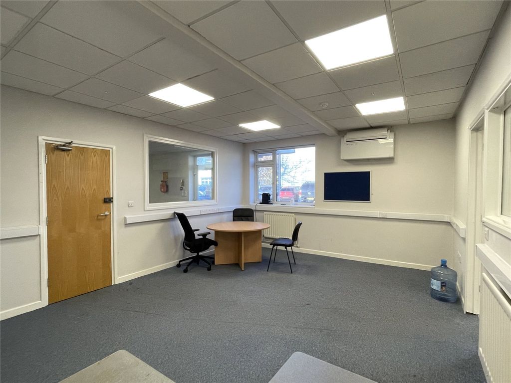 Property photo 3 of 10 Picture No. 21